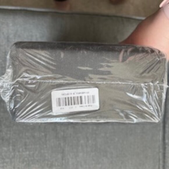 Black Yoga Block - NWT - Picture 2 of 3